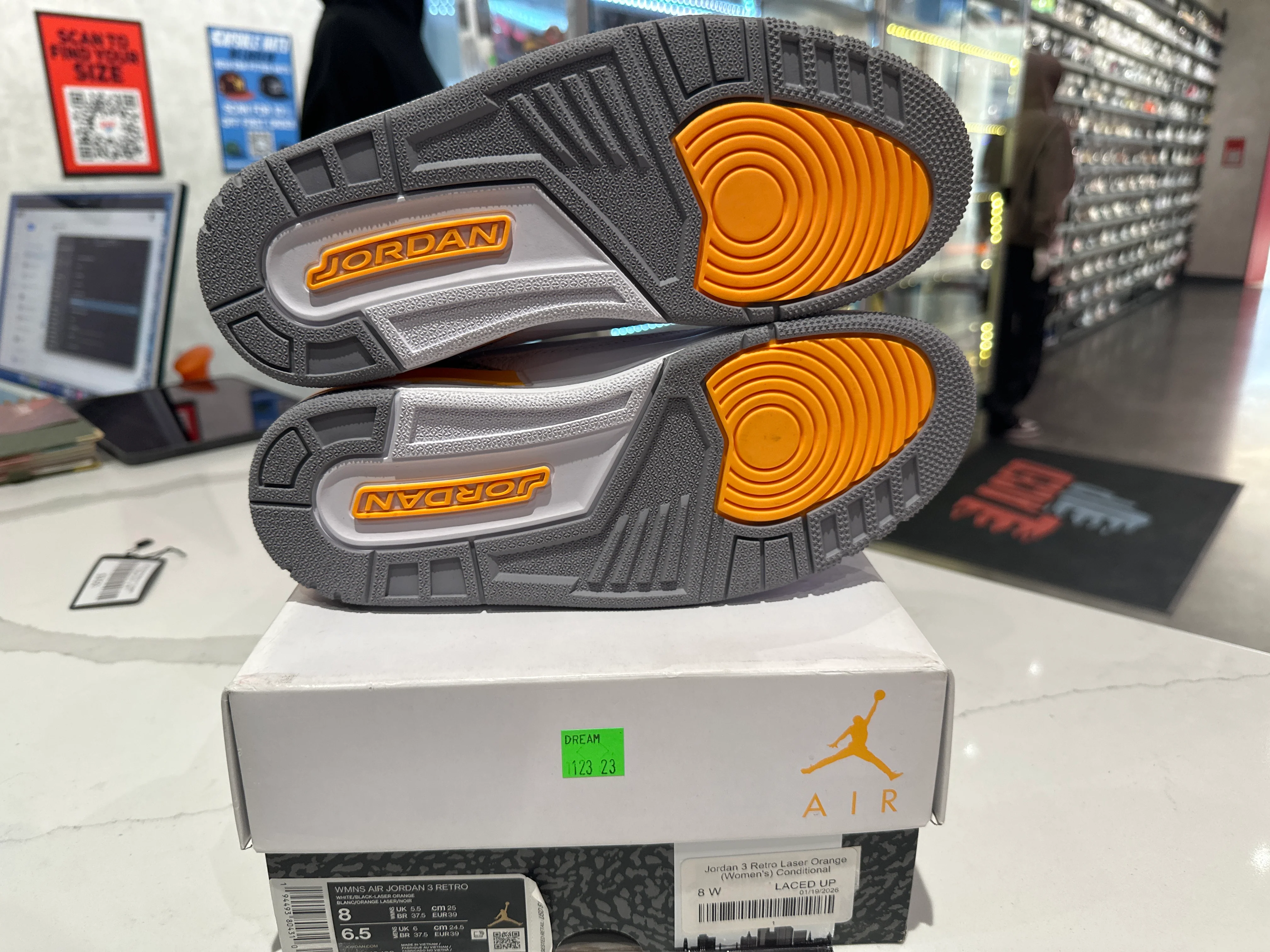 Jordan 3 Retro Laser Orange (Women's) Conditional - Image 5